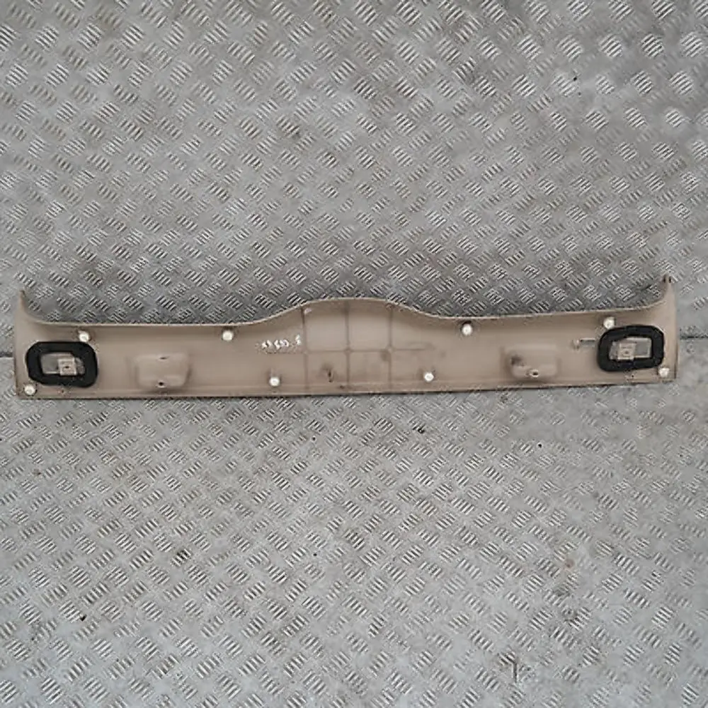 BMW X5 E53 Revetement de Hayon Centre Clair Beige 2 51498250112 8250112 - SKU 8402194 - Numéro de pièce 8402194