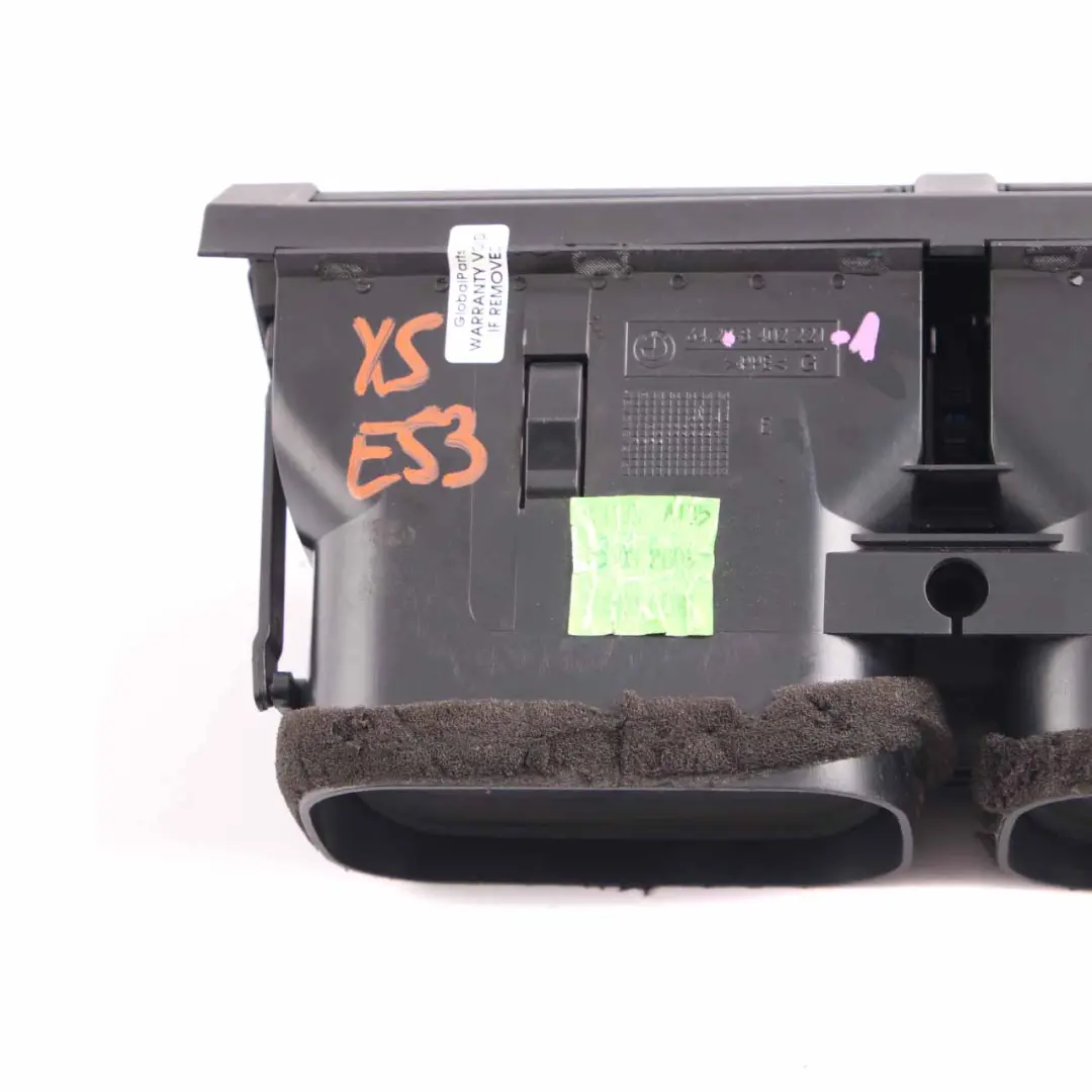 Kratka Środkowa Wlot Powietrza do BMW X5 E53 o numerze 8402221 BMW X5 E53 Kratka Środkowa Wlot Powietrza - SKU 8402221 - Numer Części 8402221