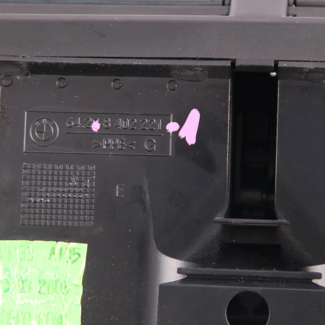 Frischluftgrill Mitte Armaturenbrett 6422 für BMW X5 er E53 mit Teilenummer 8402221 BMW X5 er E53 Frischluftgrill Mitte Armaturenbrett 6422 - SKU 8402221 - Teilenummer 8402221