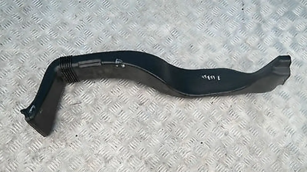 Guidage De L'Air Conduit Espace Arriere 6422 pour BMW X5 E53 à propos du numéro de pièce 64228402282 BMW X5 E53 Guidage De L'Air Conduit Espace Arriere 6422 - SKU 8402282 - Numéro de pièce 64228402282