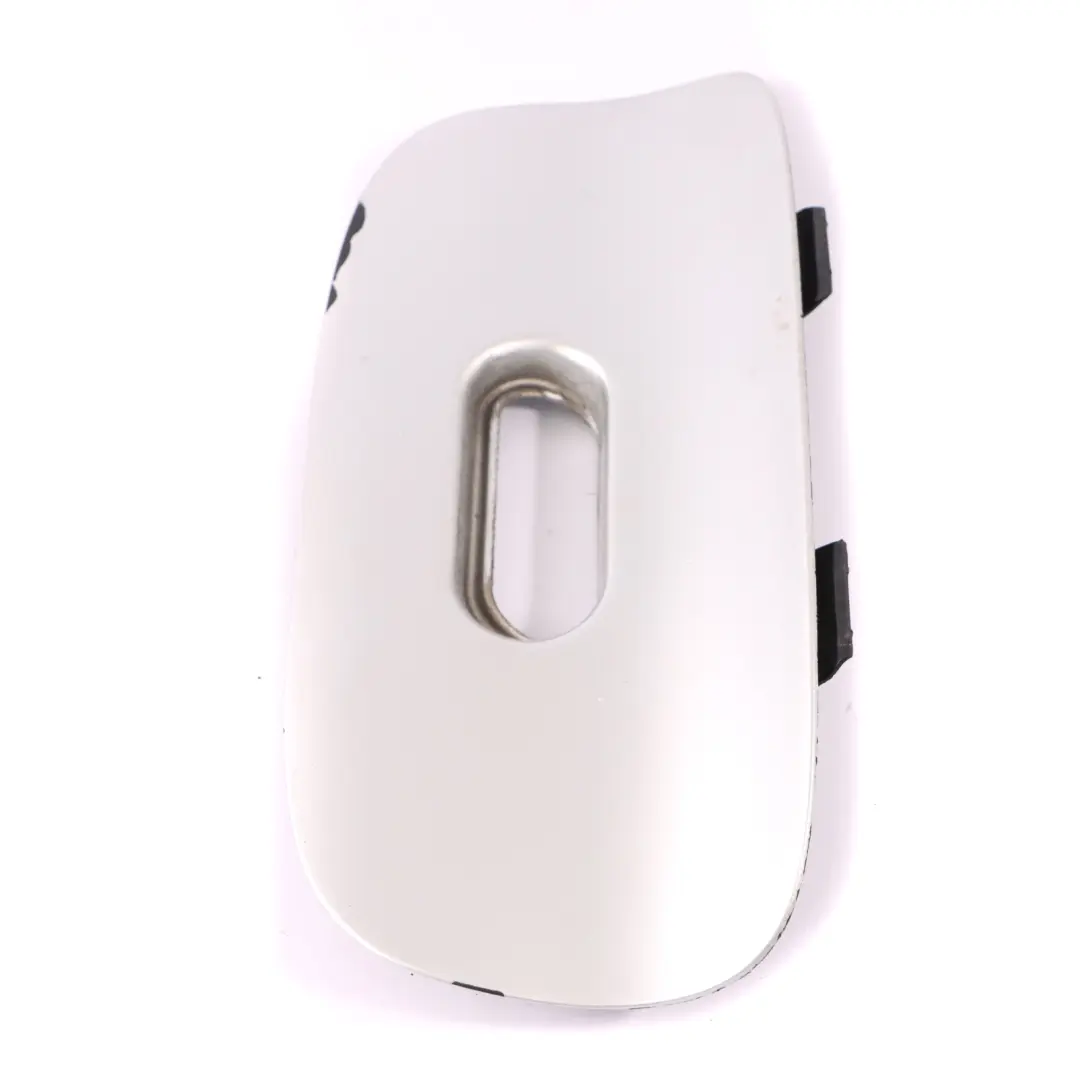 Zaślepka Osłona Haka Tylnego Zderzaka Titan Silver 354 do BMW X5 E53 o numerze 8402327 BMW X5 E53 Zaślepka Osłona Haka Tylnego Zderzaka Titan Silver 354 - SKU 8402327-TS - Numer Części 8402327