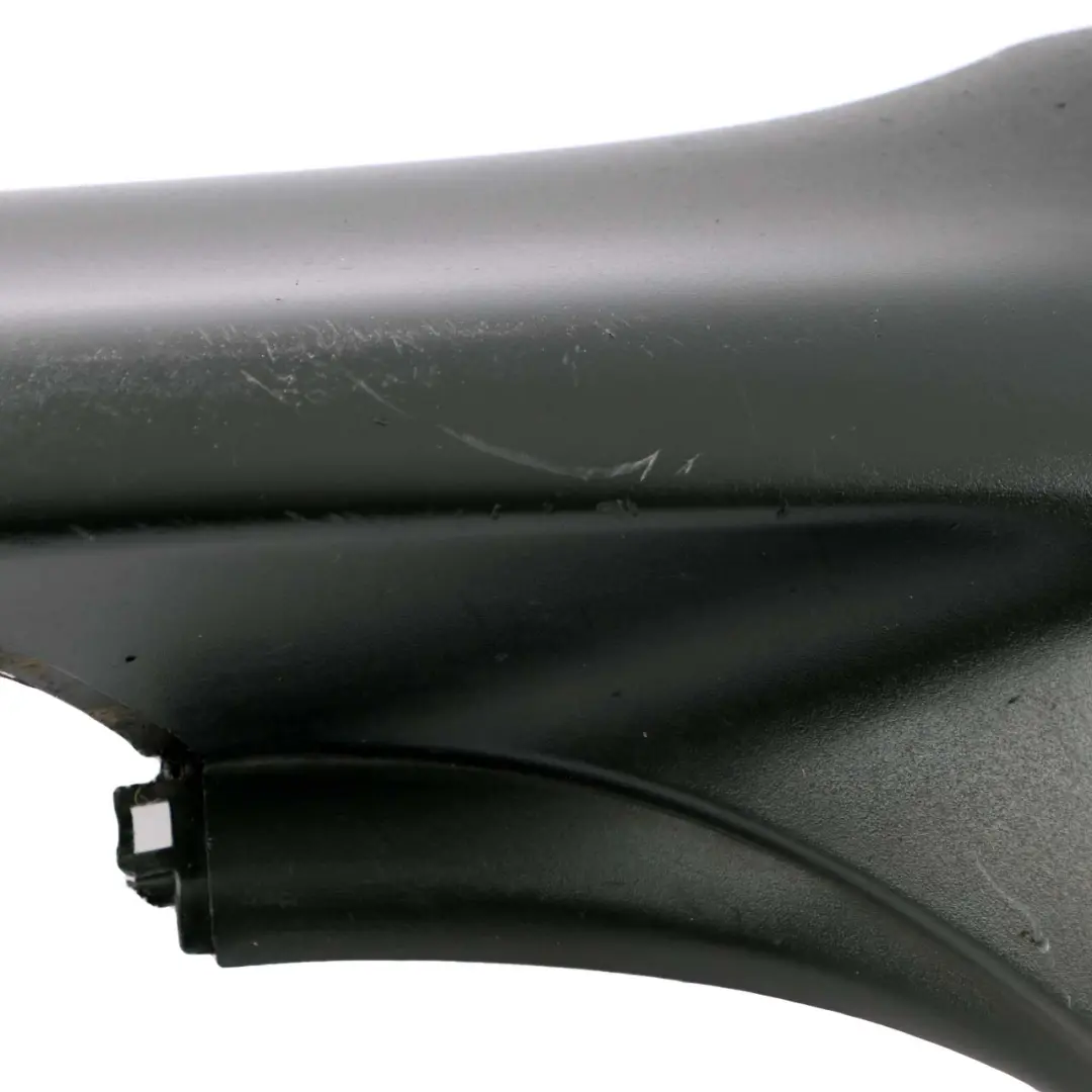 BMW X5 E53 1 Cache passage de roue arrière droit noir - SKU 8402338-1 - Numéro de pièce 8402338