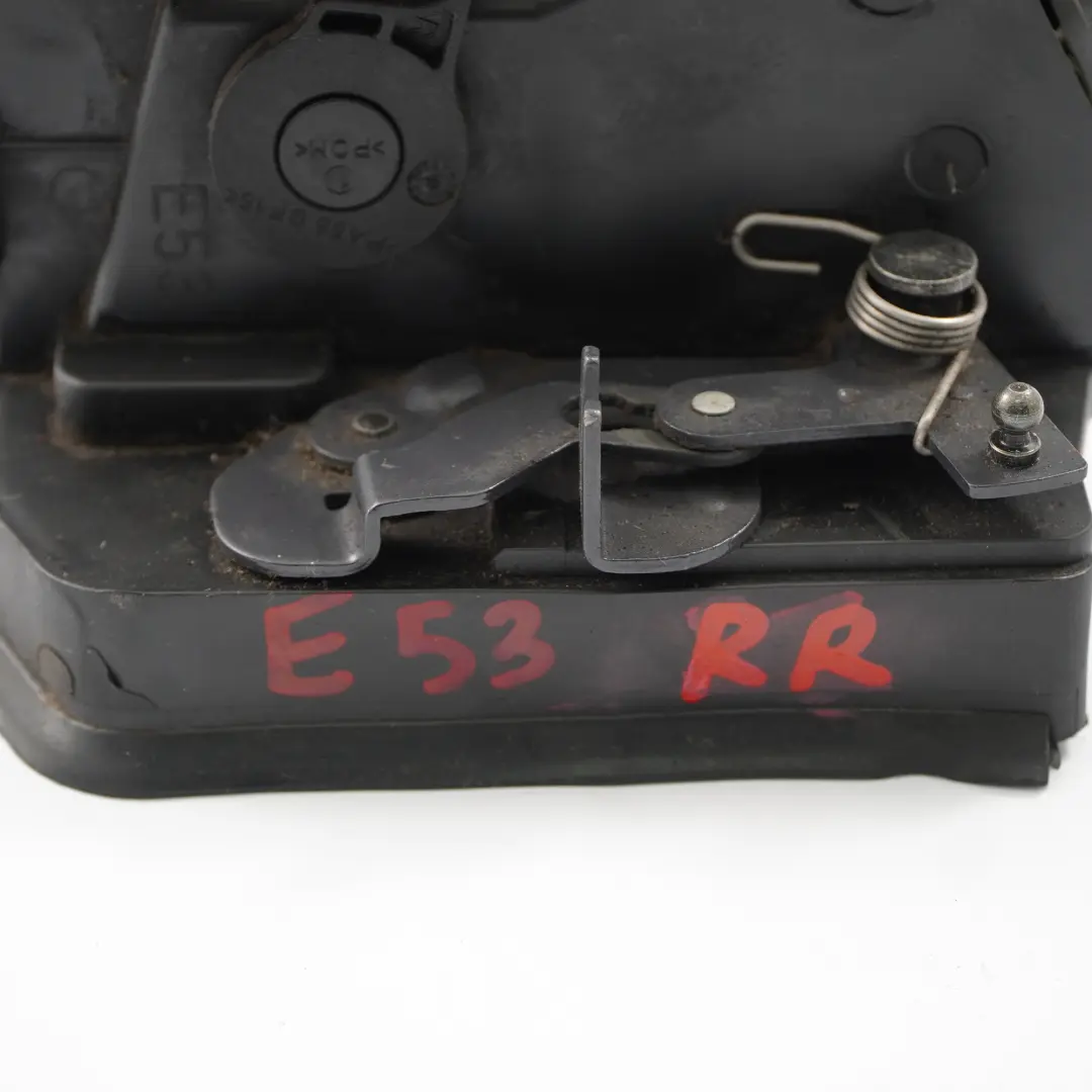 Serratura porta posteriore destra Scrocco Attuatore per BMW X5 E53 con numero di parte 8402602 BMW X5 E53 Serratura porta posteriore destra Scrocco Attuatore - SKU 8402602-1 - Numero di parte 8402602