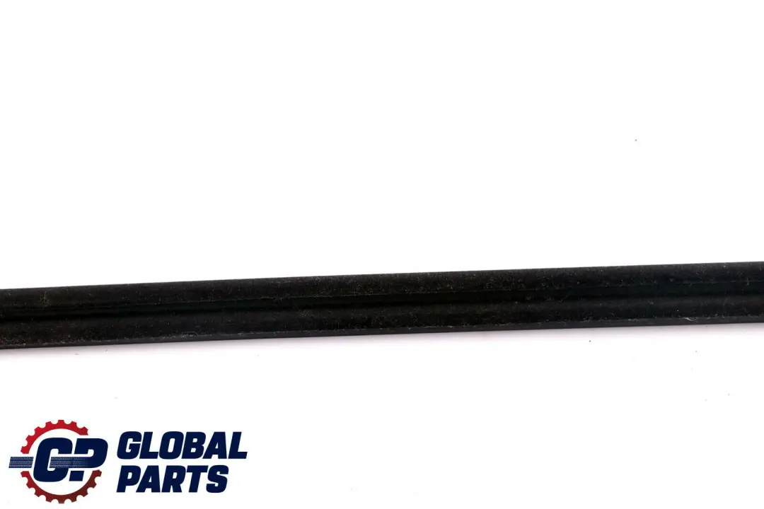 Joint De Garniture De Cadre De Fenêtre Intérieure Gauche pour BMW E53 à propos du numéro de pièce 51348402631 BMW E53 Joint De Garniture De Cadre De Fenêtre Intérieure Gauche - SKU 8402631 - Numéro de pièce 51348402631