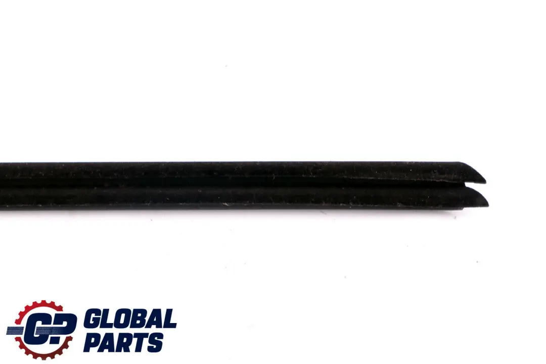 BMW E53 Lewa Osłona Kanału Szyby Uszczelka - SKU 8402631 - Numer Części 51348402631