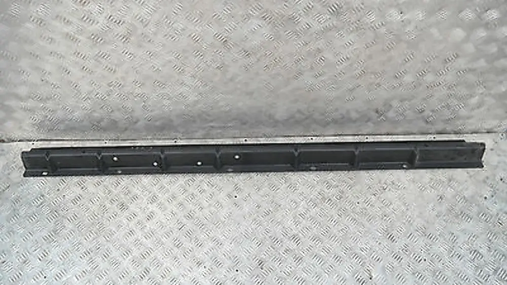 BMW X5 er E53 MOUNT Aufnahme Abdeckung Schweller Rechts 5171 - SKU 8408710 - Teilenummer 51718408710