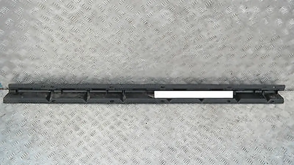 BMW X5 E53 MONTAJE LATERAL DERECHO FALDÓN CUBRE UMBRAL DE PUERTA 5171 - SKU 8408710 - Número de pieza 51718408710
