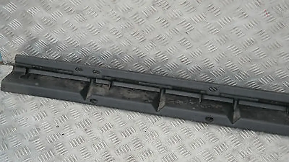 BMW X5 SERIES E53 MOUNT RIGHT O/S SIDE DOOR SILL COVER SKIRT 5171 - SKU 8408710 - Part number 51718408710