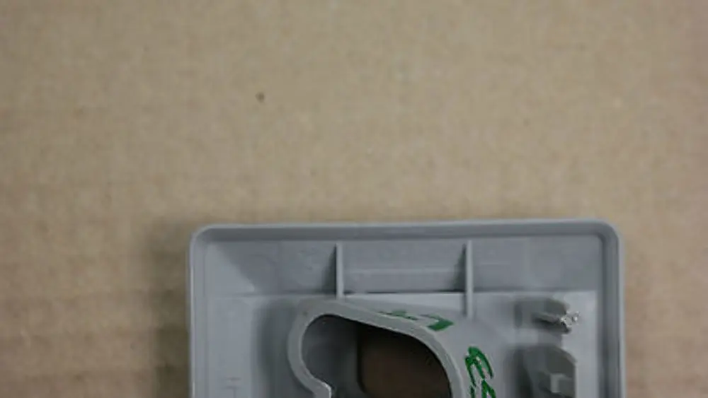 Gancho Trasero Izquierdo Red Enrollable Hellgrau 51478402349 5147 para BMW E53 con número de pieza 51478408733 BMW E53 Gancho Trasero Izquierdo Red Enrollable Hellgrau 51478402349 5147 - SKU 8408733 - Número de pieza 51478408733