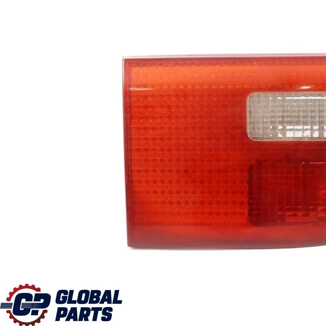 Luz Trasera En La Tapa Del Maletero Izquierda para BMW E53 con número de pieza 8409011 BMW E53 Luz Trasera En La Tapa Del Maletero Izquierda - SKU 8409011 - Número de pieza 8409011