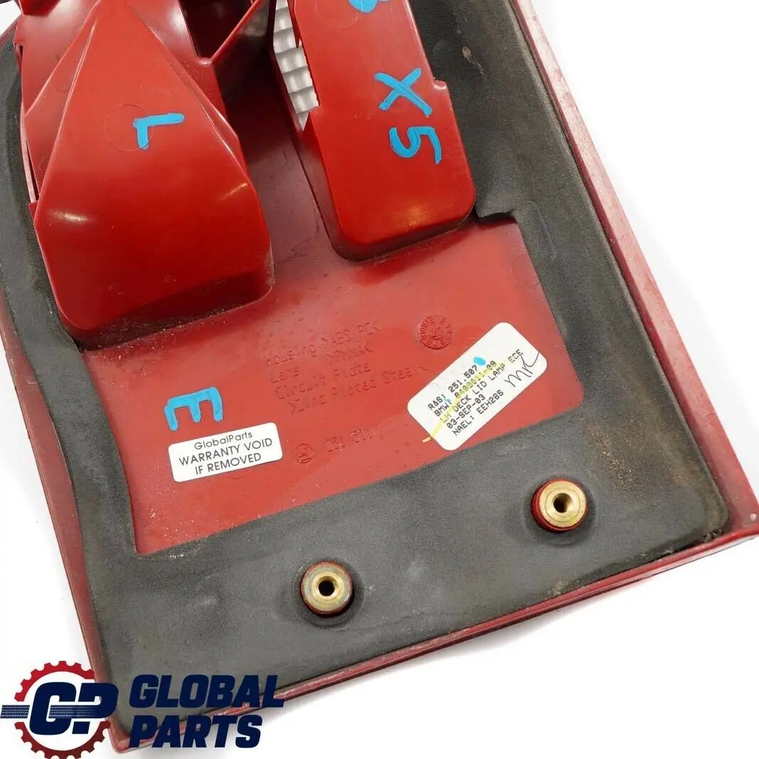 BMW X5 Serie E53 Feu Arrière Gauche Tronc Hayon De Lumière Clapet - SKU 8409011 - Numéro de pièce 8409011