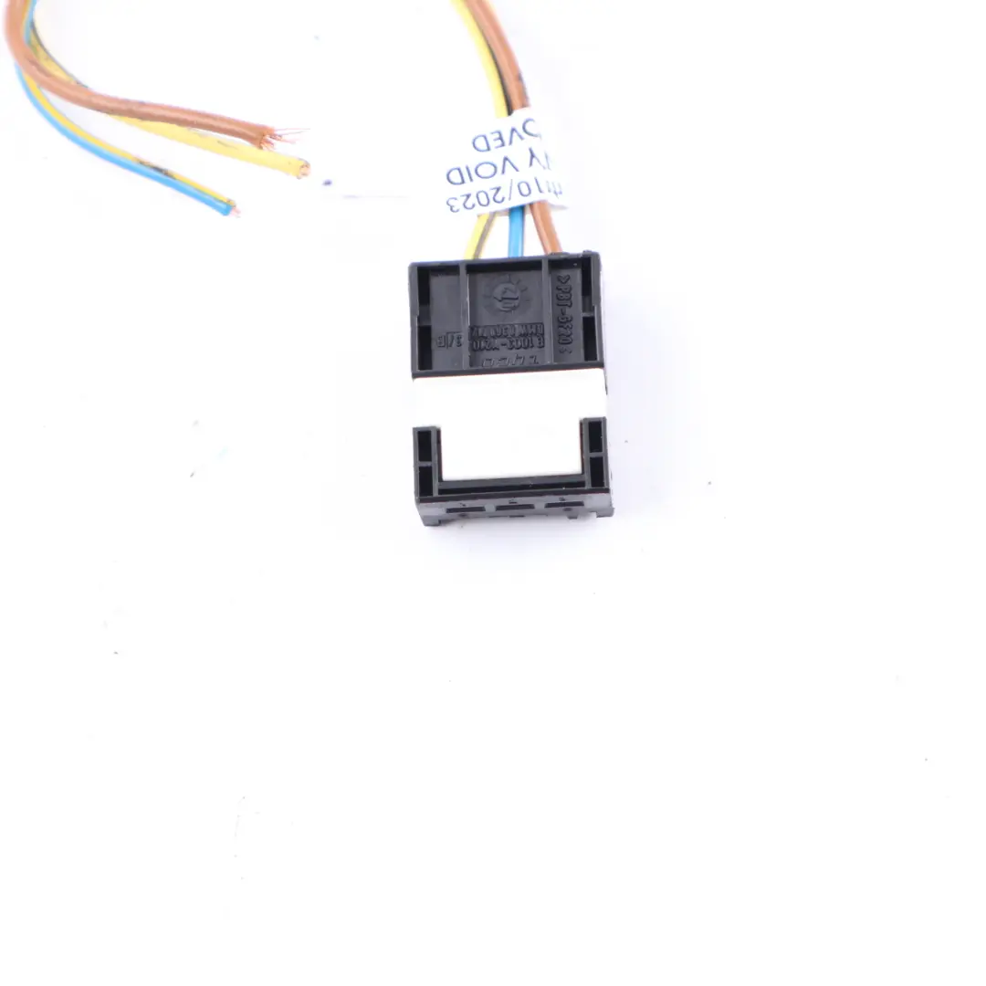 Plug Socket BMW X5 E53 Rear Light In Trunk Lid Right O/S Cable Wiring 8369712 - SKU 8409012-3 - Part number 8409012