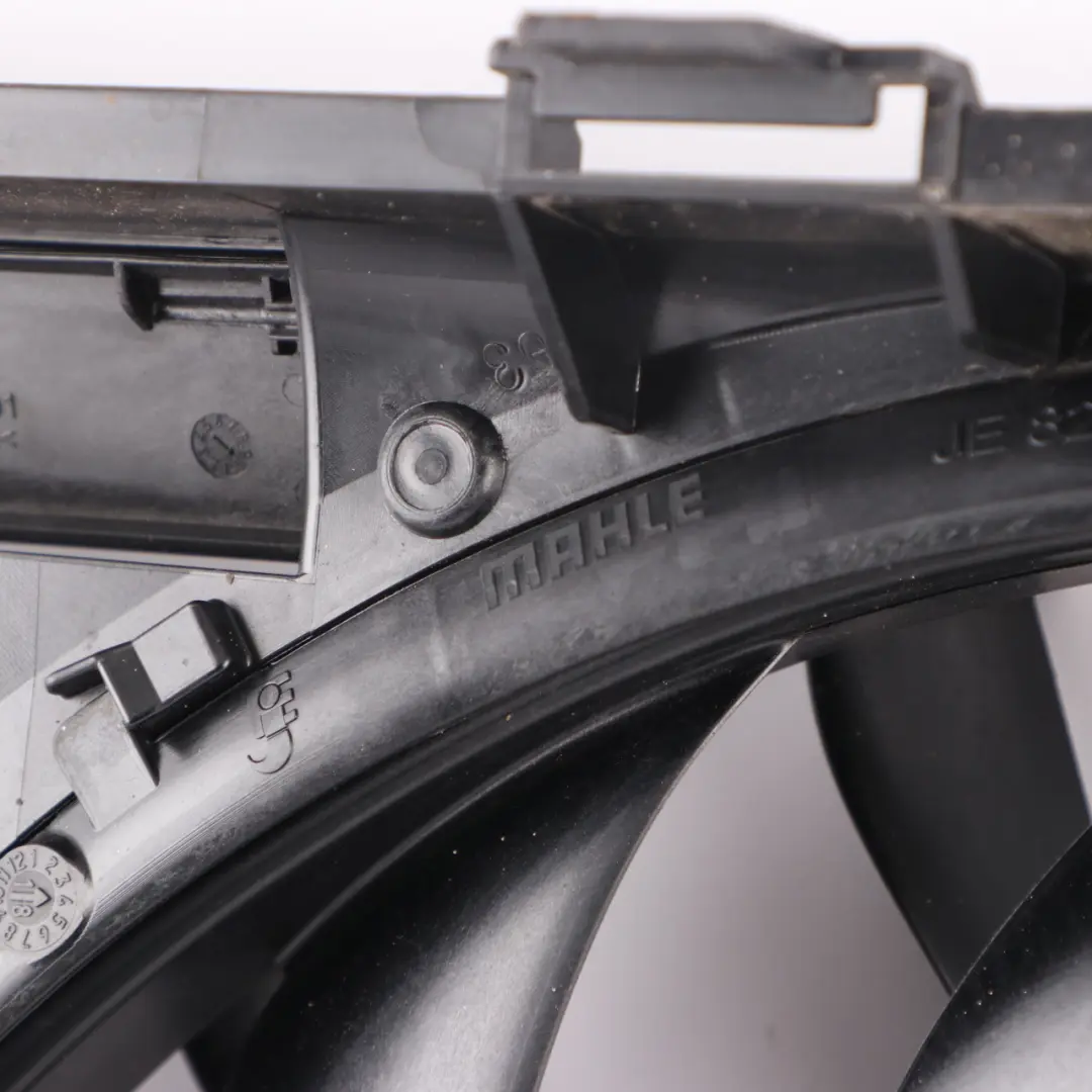 Radiator Fan BMW G11 G30 Engine Cooling Radiator Fan Shroud 600W to with Part number 8472268 Radiator Fan BMW G11 G30 Engine Cooling Radiator Fan Shroud 600W - SKU 8472268 - Part number 8472268