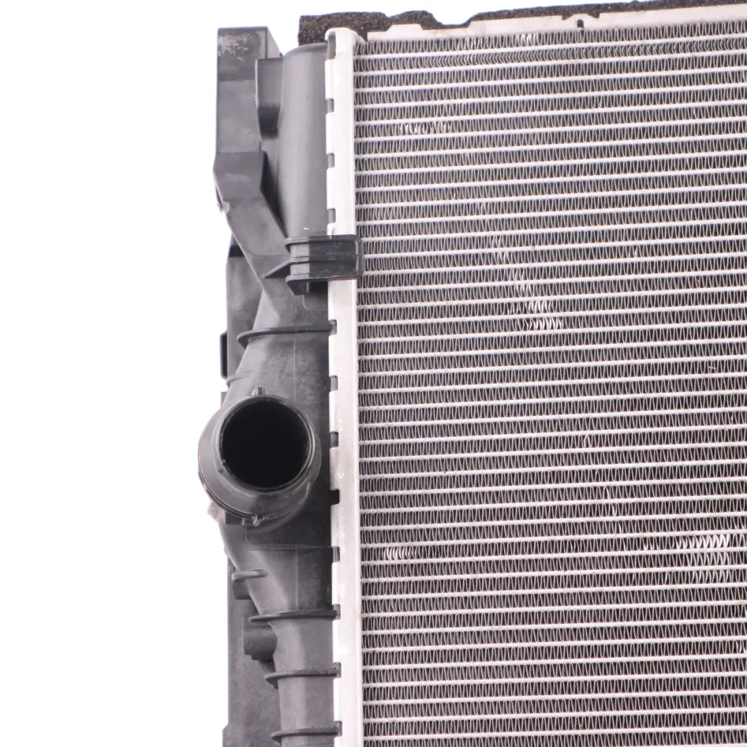 Cooling Coolant Water Radiator to BMW G30 G31 G32 G11 G15 Diesel Engine with Part number 8474824 BMW G30 G31 G32 G11 G15 Diesel Engine Cooling Coolant Water Radiator - SKU 8474824 - Part number 8474824
