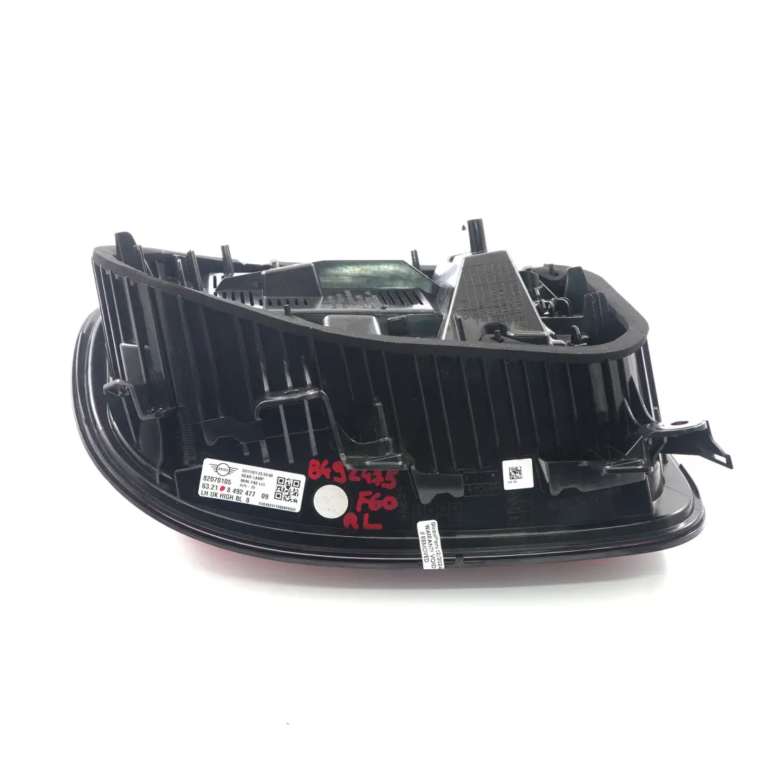 Mini F60 LCI Feu arrière gauche Ligne noire Panneau latéral Feu arrière 8492477 - SKU 8492475 - Numéro de pièce 8492475