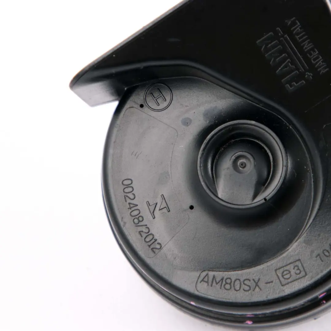 Bocina Tono Alto Señal Fanfarria para Mini F60 Countryman con número de pieza 8495329 Mini F60 Countryman Bocina Tono Alto Señal Fanfarria - SKU 8495329 - Número de pieza 8495329