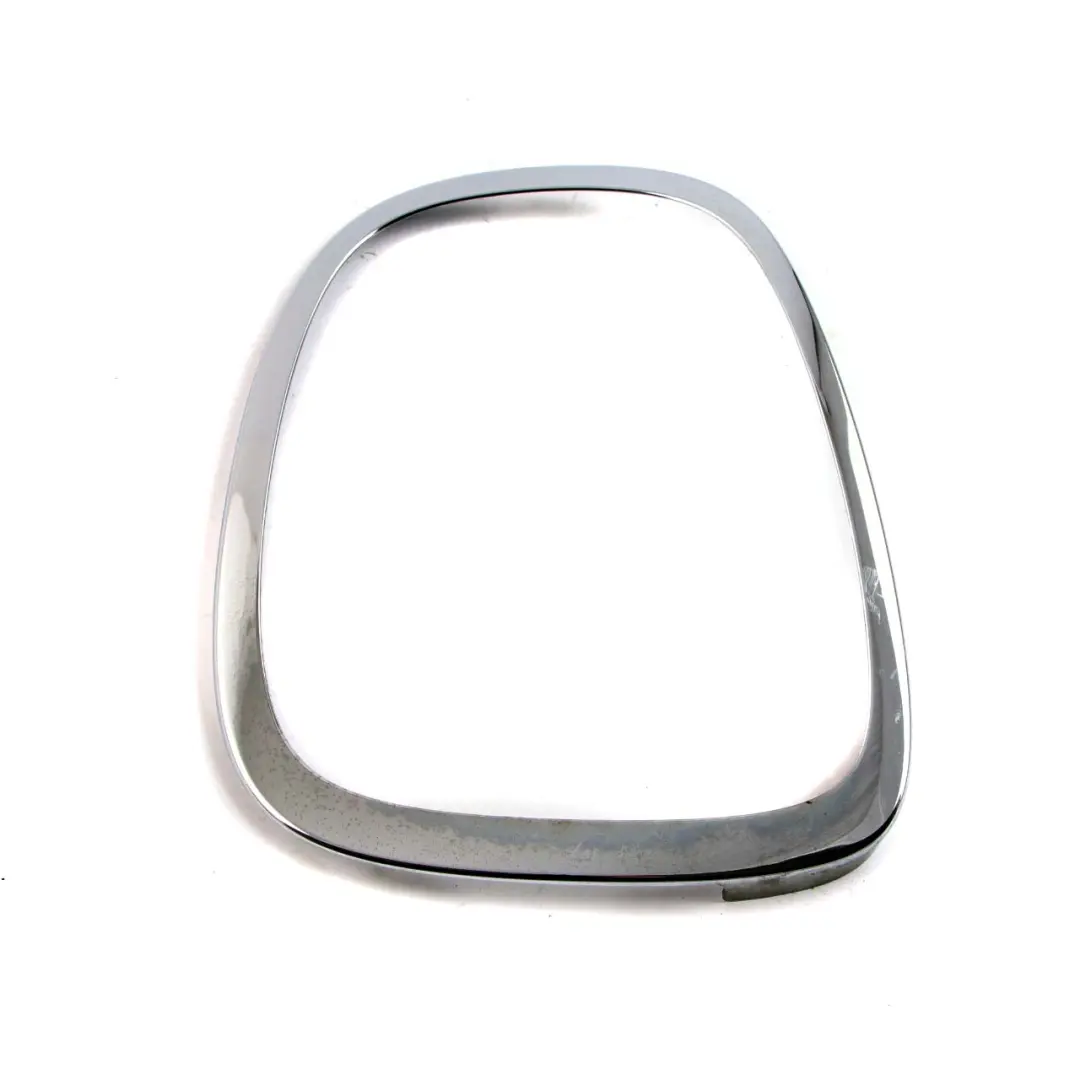 Trim Anillo Luz Trasera Izquierda Cromo 7297415 para Mini Cooper F55 F56 F57 con número de pieza 7351431 Mini Cooper F55 F56 F57 Trim Anillo Luz Trasera Izquierda Cromo 7297415 - SKU 8495331 - Número de pieza 7351431