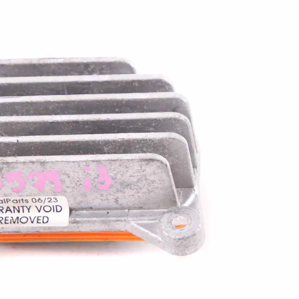 Modulo LED Fari diurni Unità di controllo sinistra per BMW i3 I01 LCI con numero di parte 8495579 BMW i3 I01 LCI Modulo LED Fari diurni Unità di controllo sinistra - SKU 8495579 - Numero di parte 8495579