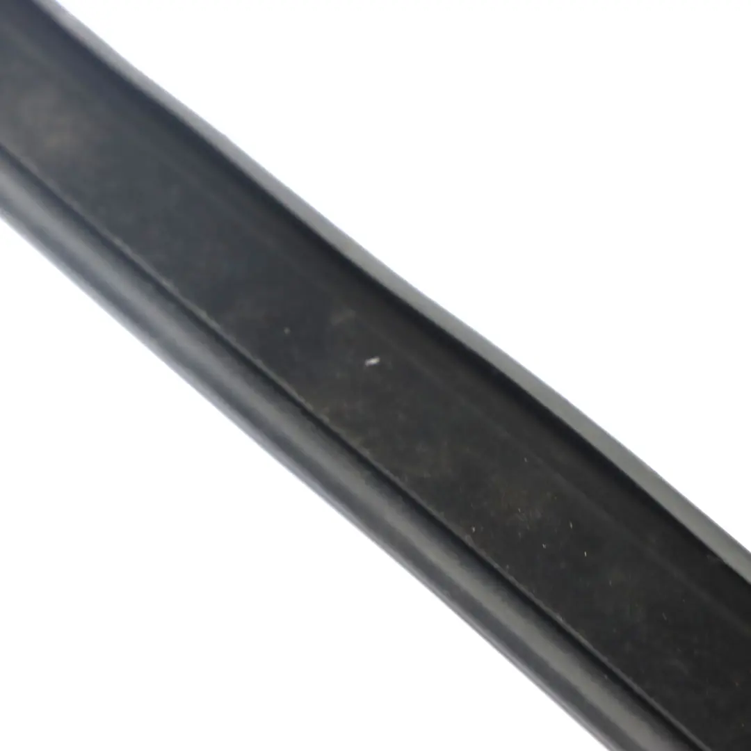 Joint de Vitrage Porte Avant Droite Scellement guides pour BMW F45 à propos du numéro de pièce 8498410 BMW F45 Joint de Vitrage Porte Avant Droite Scellement guides - SKU 8498410 - Numéro de pièce 8498410