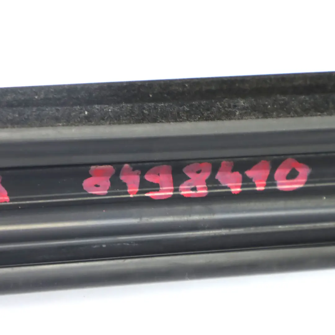 Fenster Dichtung Tür vorne rechts Führung für BMW F45 mit Teilenummer 8498410 BMW F45 Fenster Dichtung Tür vorne rechts Führung - SKU 8498410 - Teilenummer 8498410