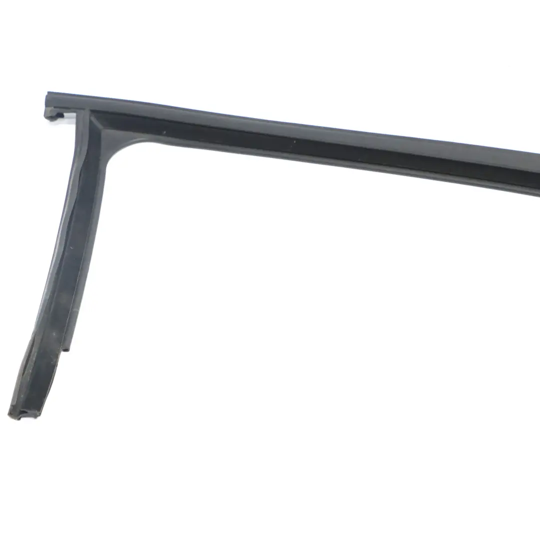 Ventana Junta Puerta Delantera Derecha Guía Sellado para BMW F45 con número de pieza 8498410 BMW F45 Ventana Junta Puerta Delantera Derecha Guía Sellado - SKU 8498410 - Número de pieza 8498410