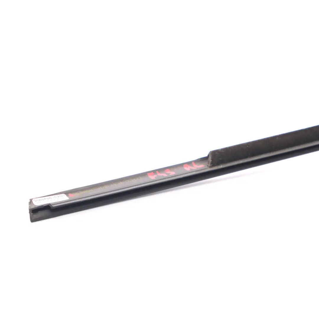 Tür fenster Dichtungs leiste hinten links Zierleiste schwarz für BMW F45 mit Teilenummer 8498417 BMW F45 Tür fenster Dichtungs leiste hinten links Zierleiste schwarz - SKU 8498417 - Teilenummer 8498417