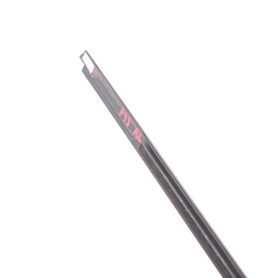 Finestrino Porta Paraurti Posteriore Sinistro Striscia Nero per BMW F45 con numero di parte 8498417 BMW F45 Finestrino Porta Paraurti Posteriore Sinistro Striscia Nero - SKU 8498417 - Numero di parte 8498417