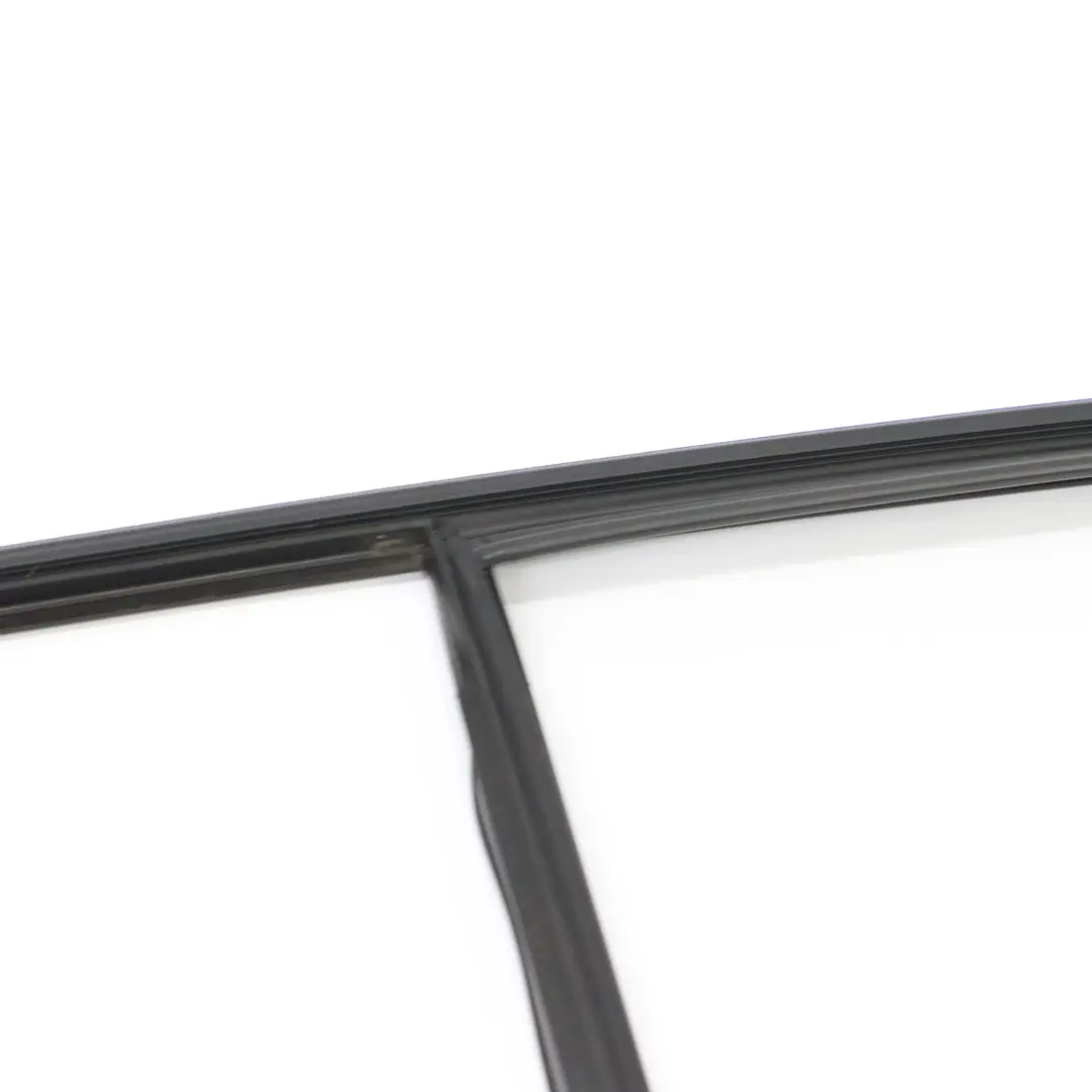Fensterführung Hinten Links Tür Dichtung Rahmen für BMW F46 Gran Tourer mit Teilenummer 8498431 BMW F46 Gran Tourer Fensterführung Hinten Links Tür Dichtung Rahmen - SKU 8498431 - Teilenummer 8498431