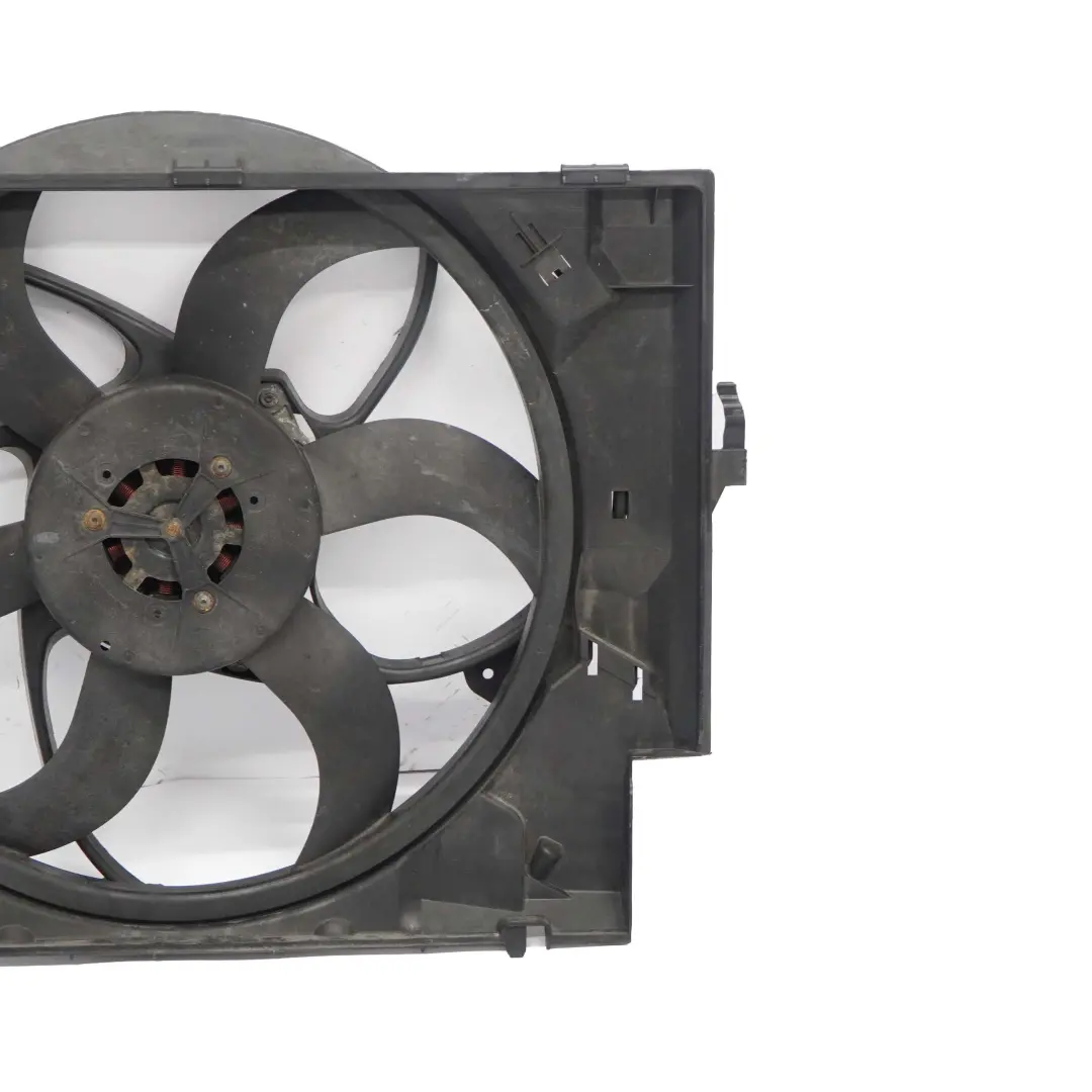 Ventola Raffreddamento BMW X1 E81 E84 E87 E90 LCI Radiatore Pusher Diesel 400W per con numero di parte 8506668 Ventola Raffreddamento BMW X1 E81 E84 E87 E90 LCI Radiatore Pusher Diesel 400W - SKU 8506668-5 - Numero di parte 8506668