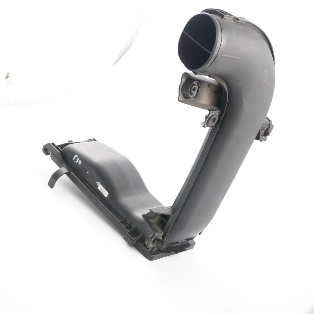 N57N Boîtier de filtre à air Silencieux pour BMW F10 F30 F31 530d 330d à propos du numéro de pièce 8507565 BMW F10 F30 F31 530d 330d N57N Boîtier de filtre à air Silencieux - SKU 8507565-2 - Numéro de pièce 8507565