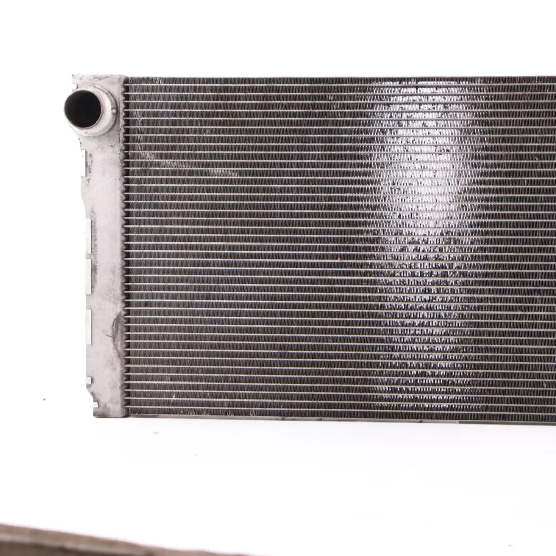 Chłodnica Wody Radiator Diesel do BMW F10 F11 o numerze 8509177 BMW F10 F11 Chłodnica Wody Radiator Diesel - SKU 8509177 - Numer Części 8509177