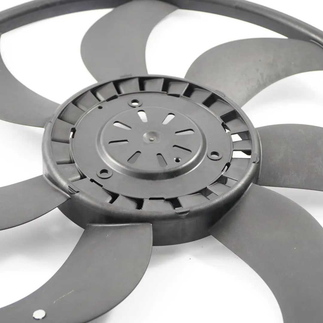  Ventilador Radiador BMW F10 F11 Carcasa del Enfriador - SKU 8509740-2 - Número de pieza 8509740