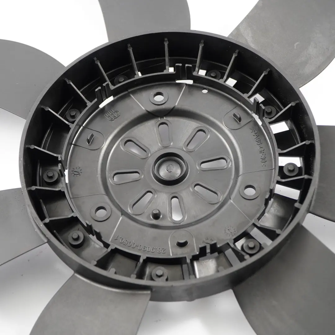 Ventilador Radiador BMW F10 F11 Carcasa del Enfriador para con número de pieza 8509740 Ventilador Radiador BMW F10 F11 Carcasa del Enfriador - SKU 8509740-2 - Número de pieza 8509740