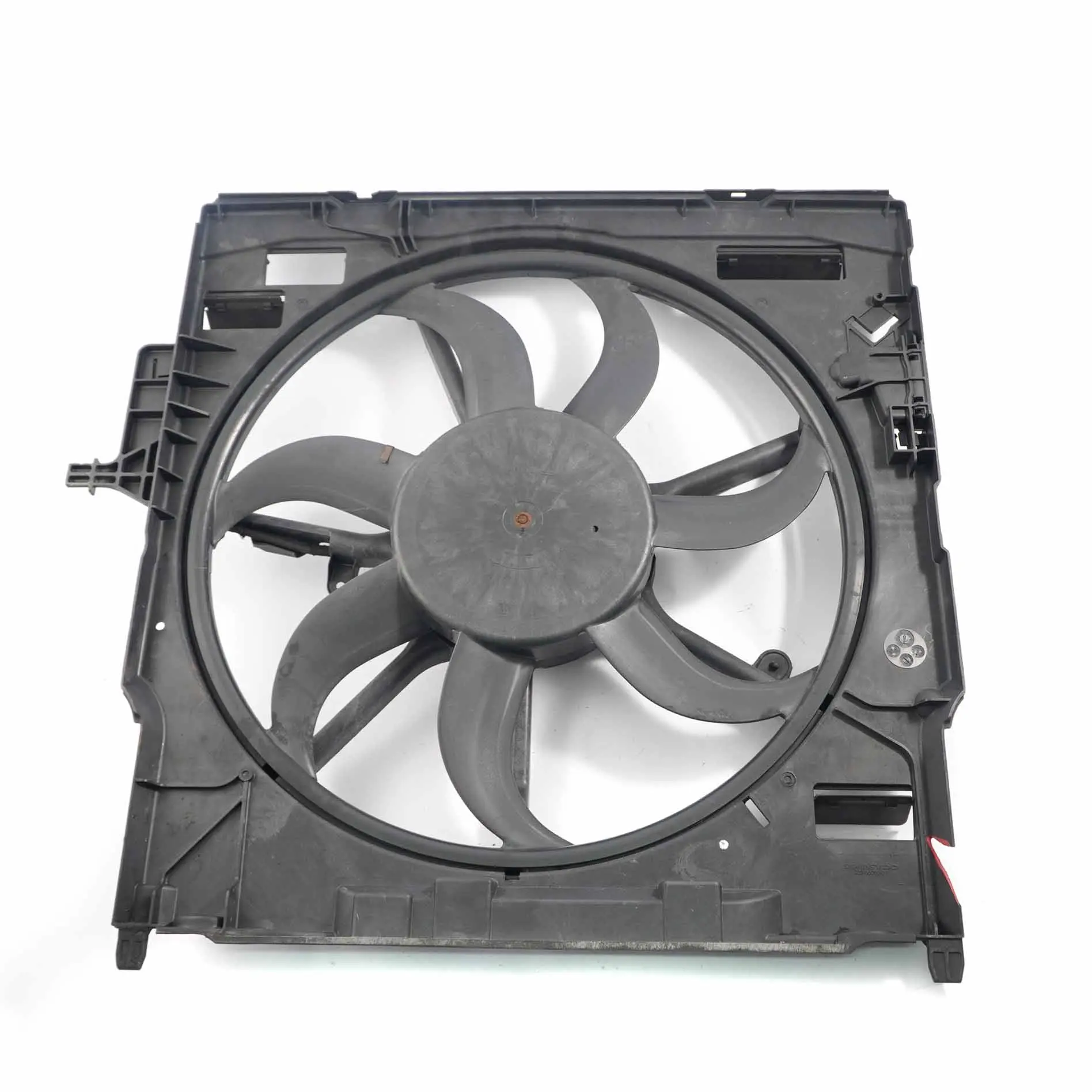 Radiator Fan BMW X5 E70 3.0d 3.0sd M57N2 Engine Cooling Fan Housing 600W 8509746