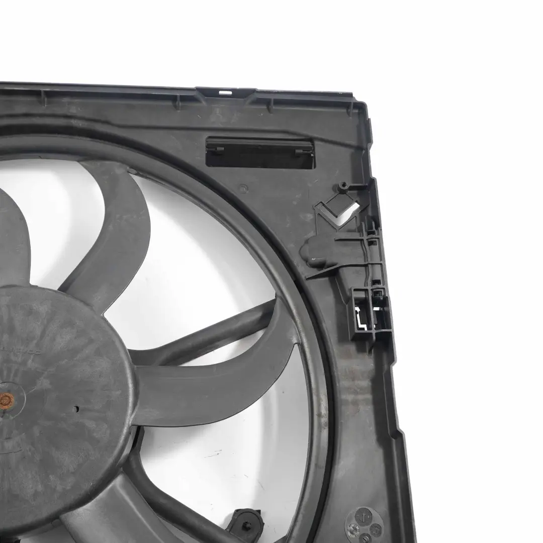 BMW X5 E70 3.0D 3.0Sd M57N2 Motore Radiatore Ventola Alloggiamento 600W - SKU 8509746-1 - Numero di parte 8509746