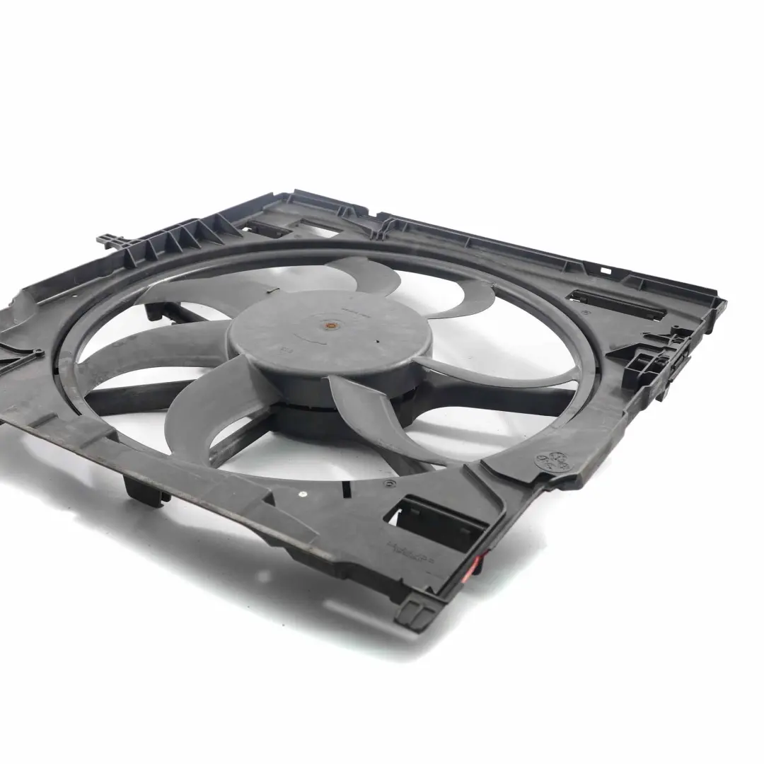 Radiator Fan BMW X5 E70 3.0d 3.0sd M57N2 Engine Cooling Fan Housing 600W to with Part number 8509746 Radiator Fan BMW X5 E70 3.0d 3.0sd M57N2 Engine Cooling Fan Housing 600W - SKU 8509746-1 - Part number 8509746