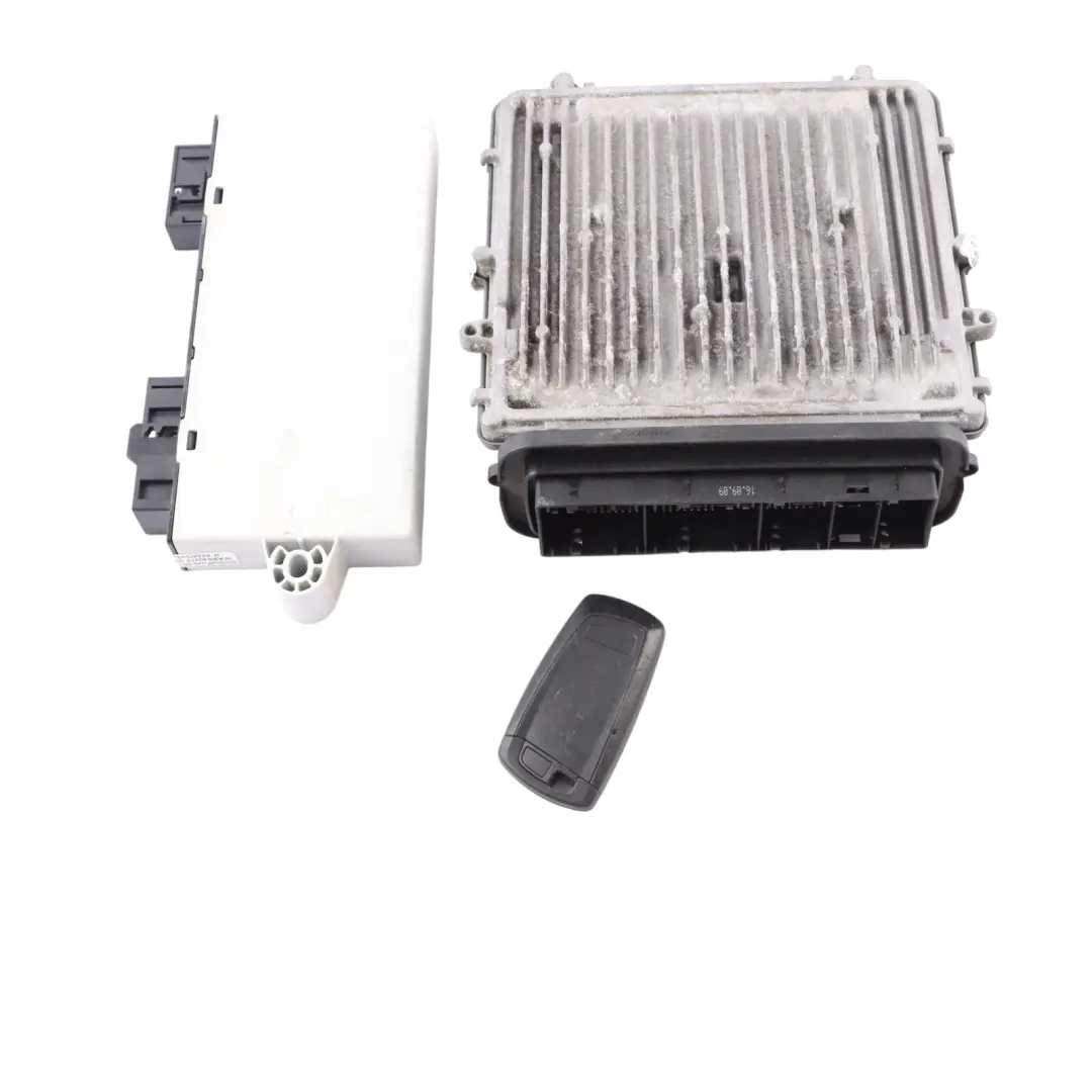 N57 245HP Zestaw ECU DDE CAS4 Kluczyk Automat do BMW F01 F07 530d 730d o numerze 8509757 BMW F01 F07 530d 730d N57 245HP Zestaw ECU DDE CAS4 Kluczyk Automat - SKU 8509757-1 - Numer Części 8509757