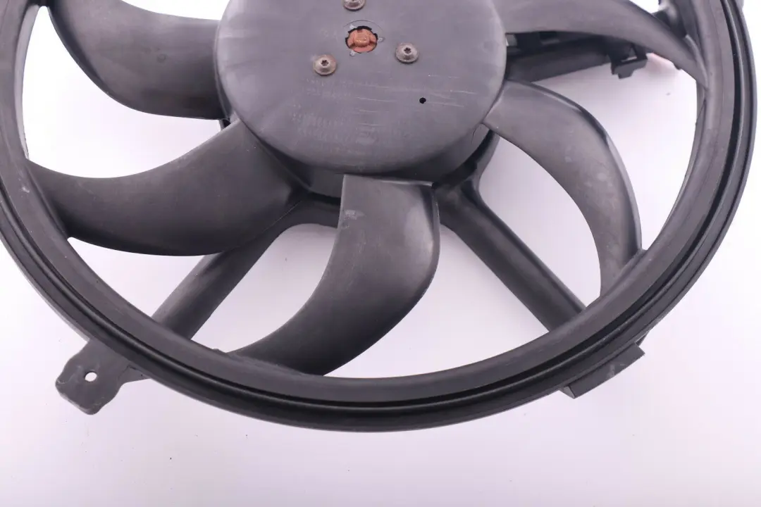 N47N 350W Ventilador Motor Refrigeracion para Mini D R55 R56 R57 LCI R58 R60 Diesel con número de pieza 8509990 Mini D R55 R56 R57 LCI R58 R60 Diesel N47N 350W Ventilador Motor Refrigeracion - SKU 8509990-2 - Número de pieza 8509990