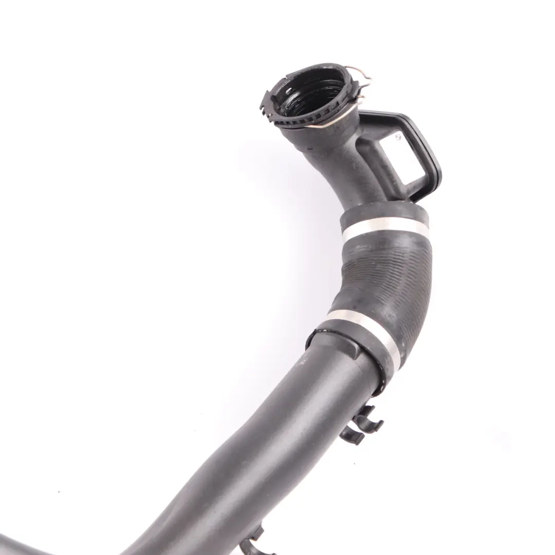 Tubo Aspirazione Aria Di Carica per Mini R55 R56 LCI Diesel con numero di parte 8512205 Mini R55 R56 LCI Diesel Tubo Aspirazione Aria Di Carica - SKU 8512205 - Numero di parte 8512205