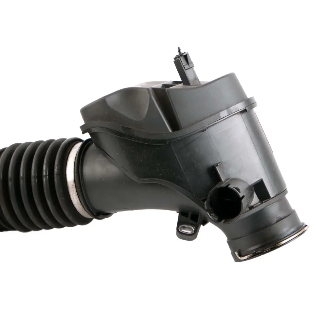 B37 114d 116d Tubo aspirazione aria filtrata per BMW F20 F21 LCI con numero di parte 8513961 BMW F20 F21 LCI B37 114d 116d Tubo aspirazione aria filtrata - SKU 8513961-2 - Numero di parte 8513961