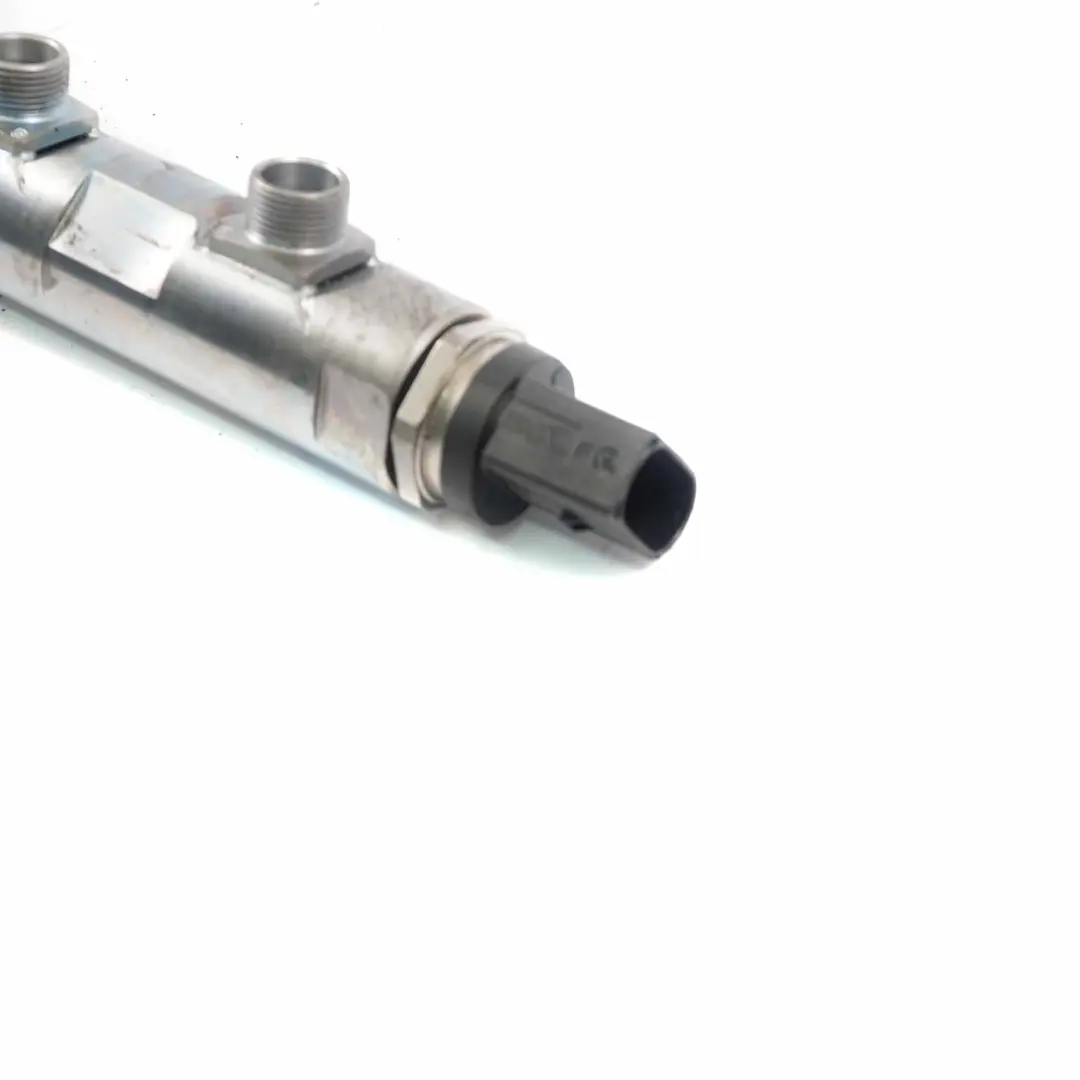 Rail BMW F20 F21 114d 116d ed Mini R60 R61 N47N Injector System to Fuel with Part number 8514166 Fuel Rail BMW F20 F21 114d 116d ed Mini R60 R61 N47N Injector System - SKU 8514166 - Part number 8514166