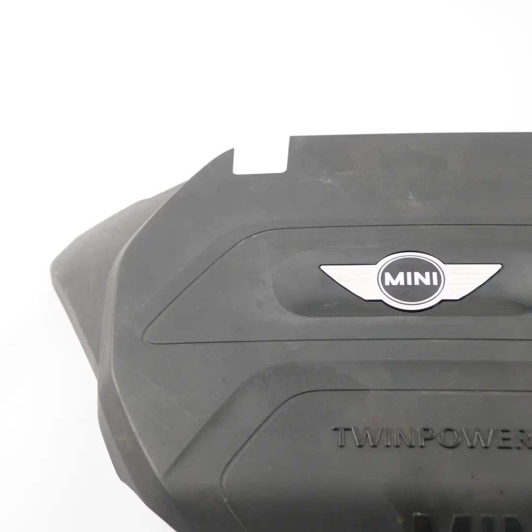 Coperchio motore Mini Cooper SD F55 F56 F57 F60 B47 Pannello superiore per con numero di parte 8514200 Coperchio motore Mini Cooper SD F55 F56 F57 F60 B47 Pannello superiore - SKU 8514200 - Numero di parte 8514200