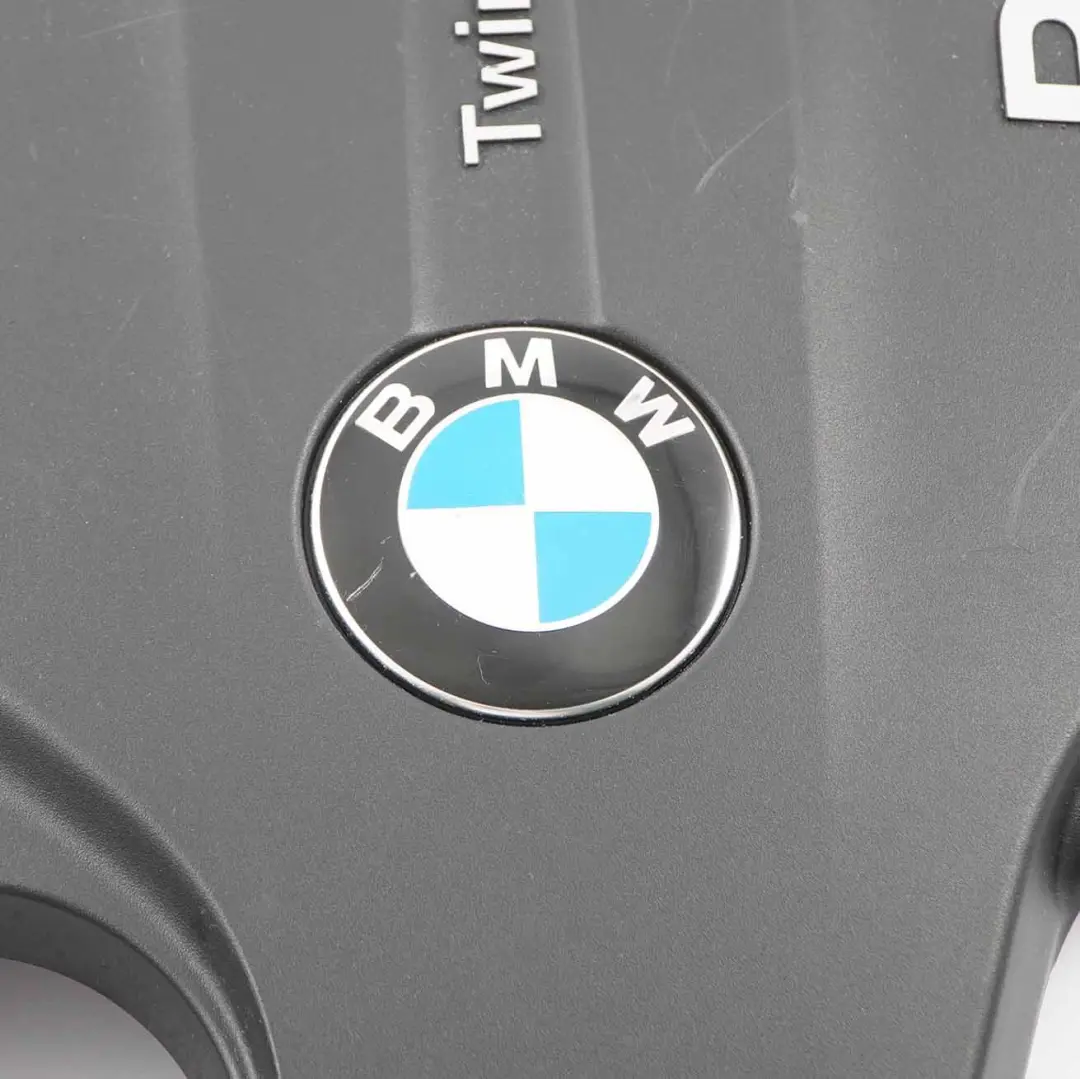 B47 Pokrywa Osłona Silnika do BMW F10 F20 F22 F30 o numerze 8514202 BMW F10 F20 F22 F30 B47 Pokrywa Osłona Silnika - SKU 8514202-1 - Numer Części 8514202
