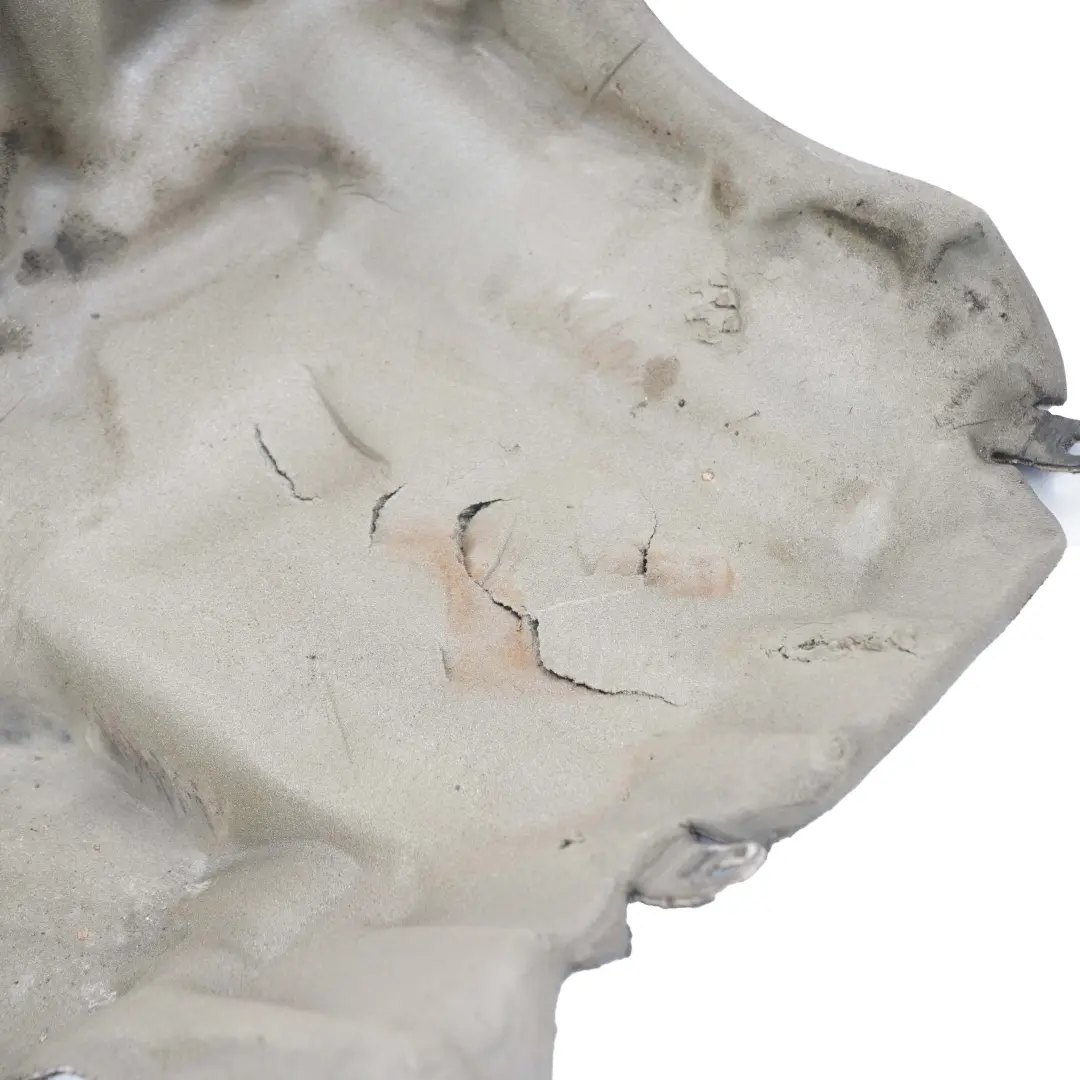 Tapa Acustica Inferior Motor Delantera para BMW F20 F21 LCI F30 F31 con número de pieza 8514330 BMW F20 F21 LCI F30 F31 Tapa Acustica Inferior Motor Delantera - SKU 8514330 - Número de pieza 8514330