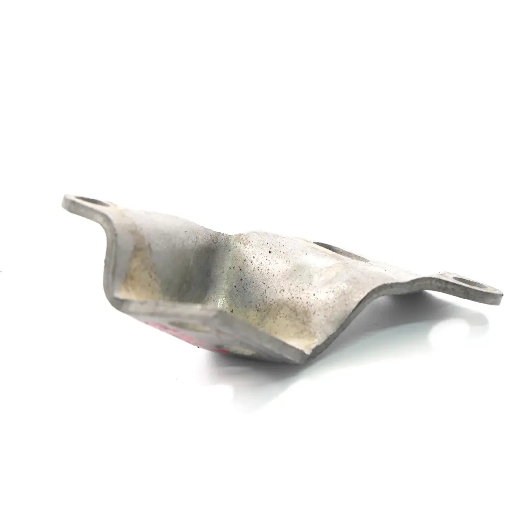 Staffa BMW F10 F20 F30 LCI F22 F32 B47 pompa refrigerante elettrica per con numero di parte 8514440 Staffa BMW F10 F20 F30 LCI F22 F32 B47 pompa refrigerante elettrica - SKU 8514440 - Numero di parte 8514440