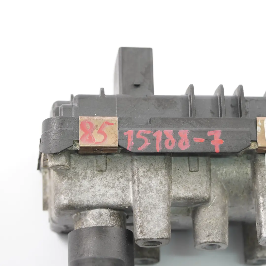 BMW E90 LCI N47N Sterownik Nastawnik Turbo 49335-19400 6NW010099 - SKU 8515188-7 - Numer Części 8515188