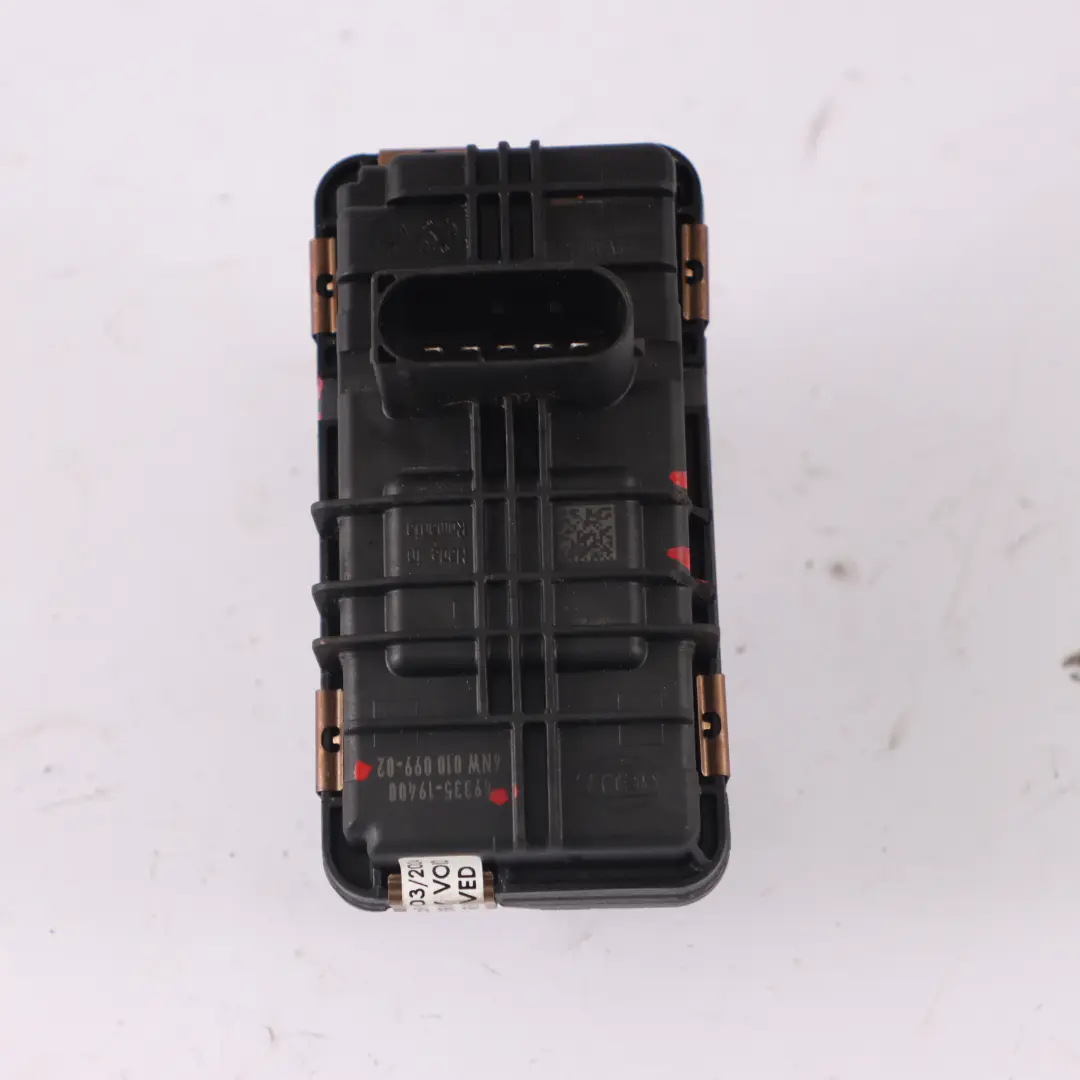 BMW E90 LCI Motor N47N Turbocompresor Pieza Actuador 49335-19400 6NW010099 - SKU 8515188-8 - Número de pieza 8515188