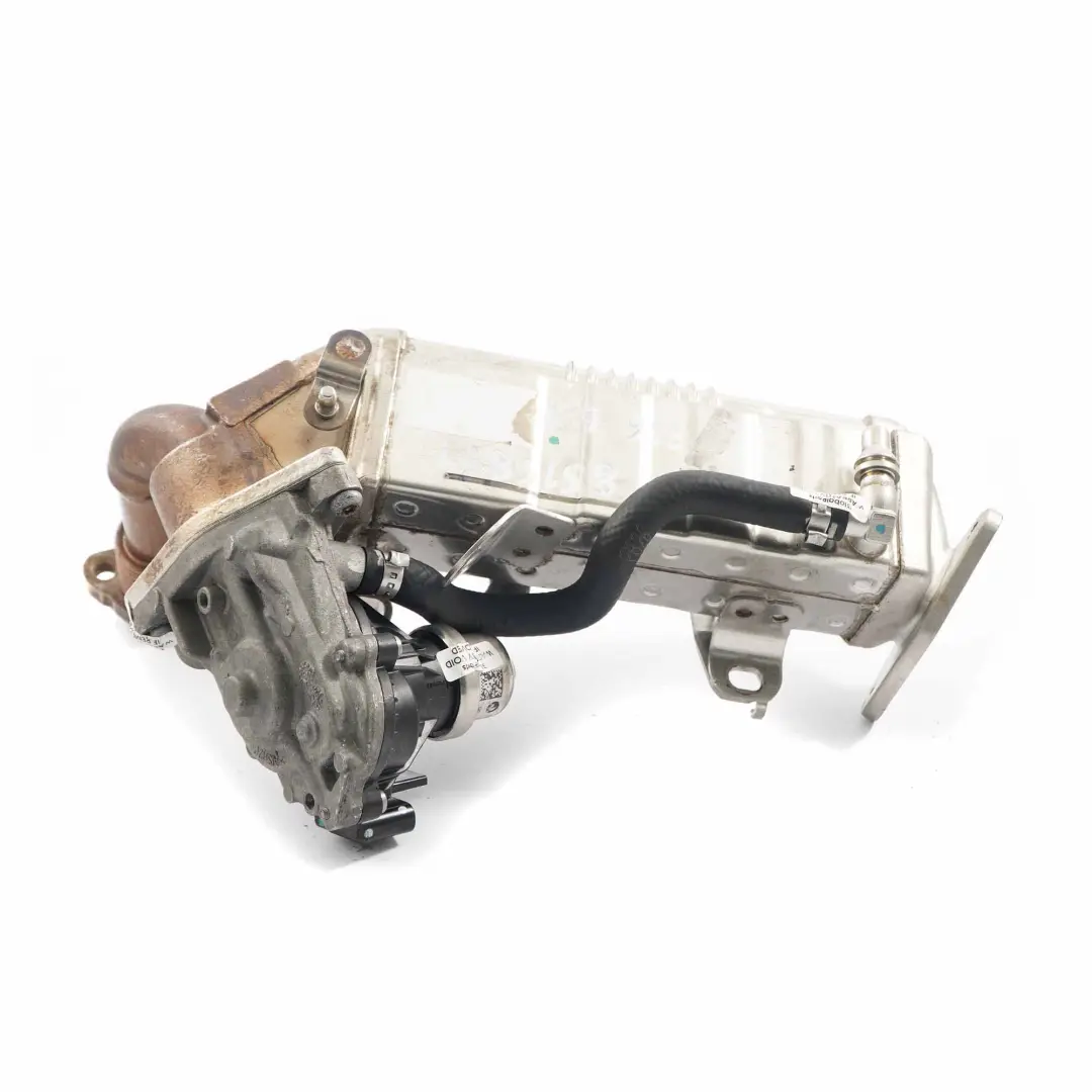 B37 Collecteur de Refroidissement d'échappement Moteur pour Mini Cooper D F56 à propos du numéro de pièce 8515891 Mini Cooper D F56 B37 Collecteur de Refroidissement d'échappement Moteur - SKU 8515891 - Numéro de pièce 8515891