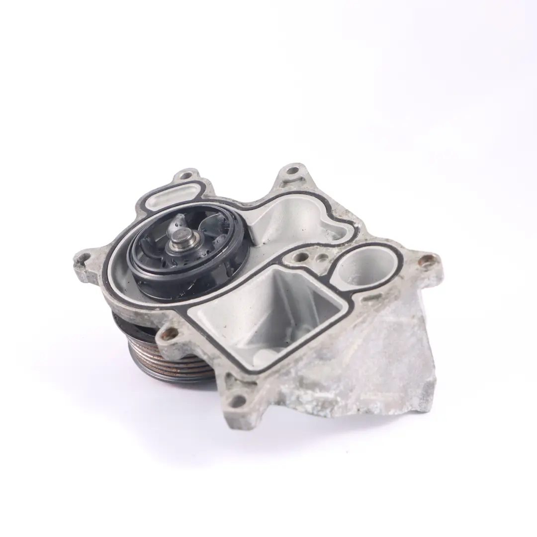 N47N Pompa Raffreddante Meccanico per BMW E90 LCI F10 F11 F20 F30 Diesel con numero di parte 8516204 BMW E90 LCI F10 F11 F20 F30 Diesel N47N Pompa Raffreddante Meccanico - SKU 8516204-2 - Numero di parte 8516204