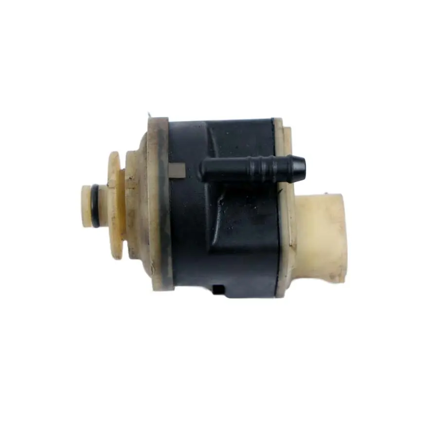 Filter Heater Strainer Heating 3 Pin to BMW E90 E91 E92 E93 Fuel with Part number 8517898 BMW E90 E91 E92 E93 Fuel Filter Heater Strainer Heating 3 Pin - SKU 8517898 - Part number 8517898